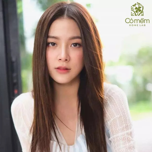 Tóc layer nữ mặt dài duỗi thẳng