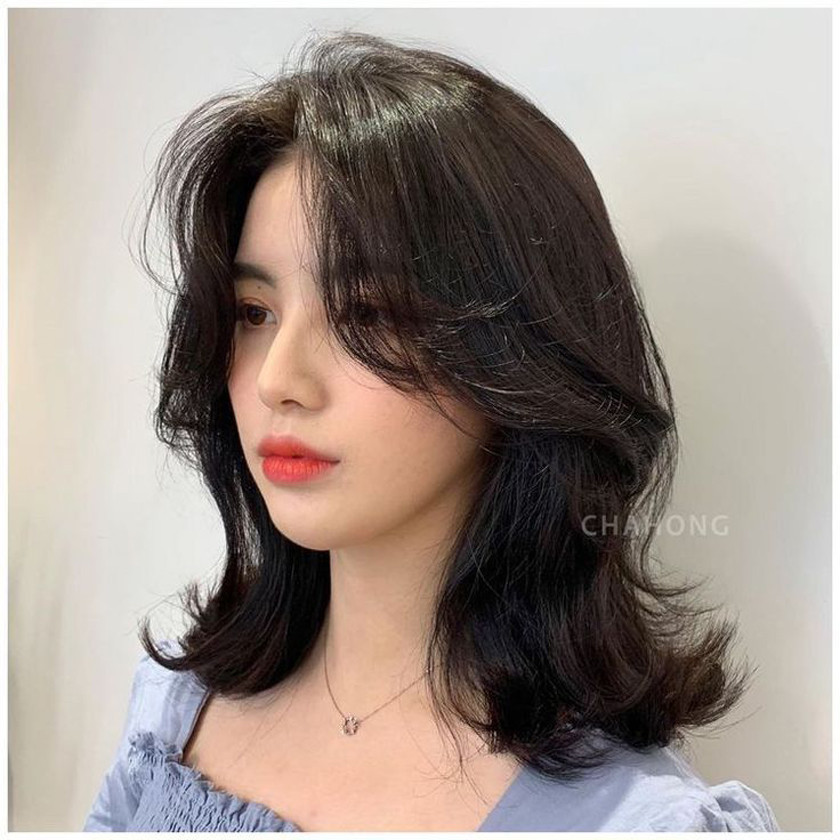 Tóc lob uốn đẹp cho khuôn mặt tròn