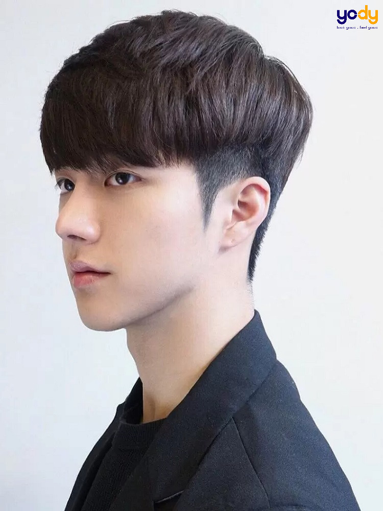 Tóc mái ngố nam mượt mà ôm sát