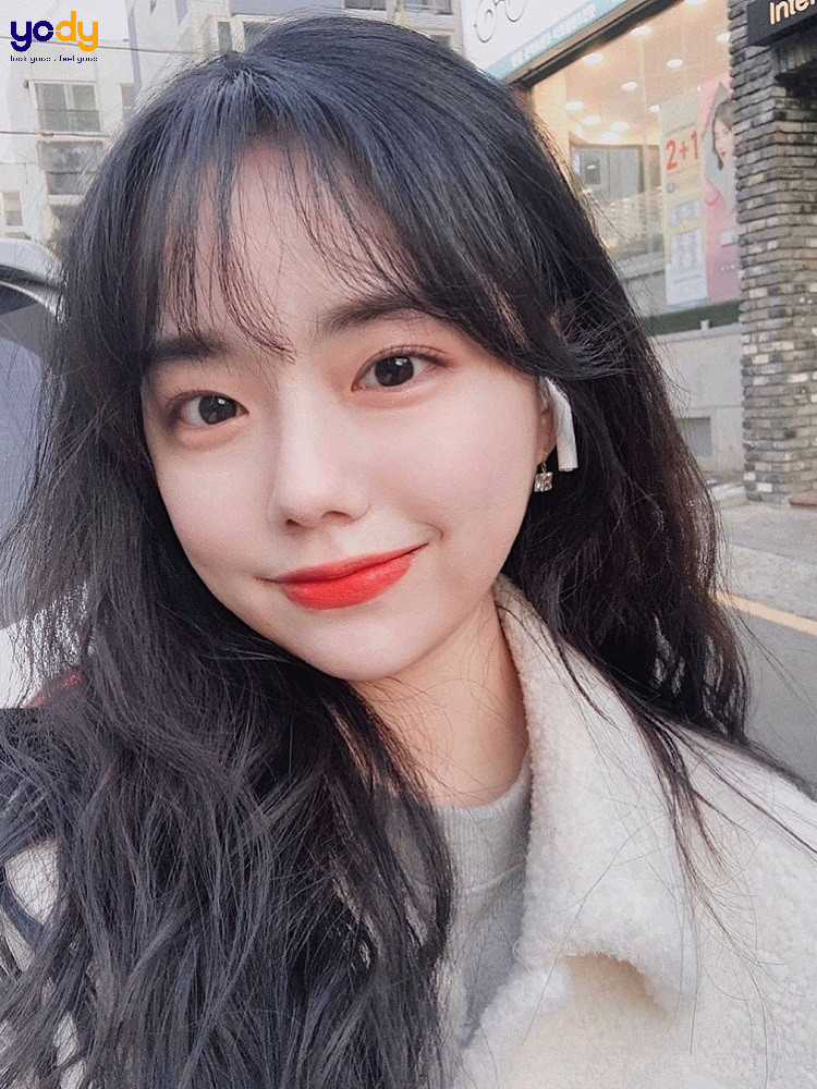 Tóc mái ngố xéo layer cá tính