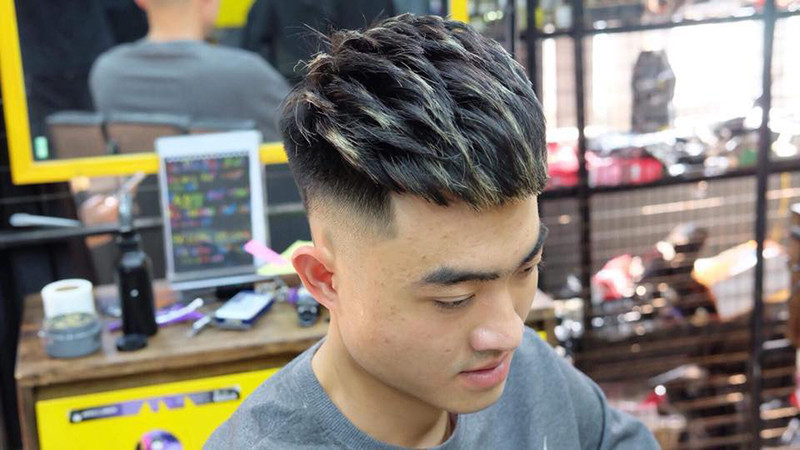 Tóc Mohican gẩy lai