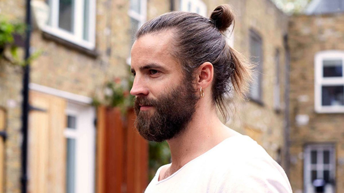 Tóc nam dài buộc đẹp Man Bun phong trần