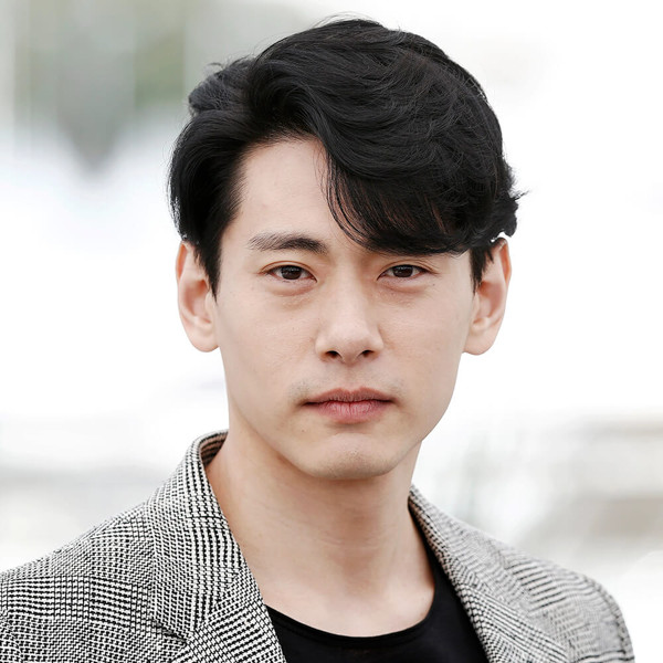 Tóc nam uốn nhẹ Windswept bồng bềnh