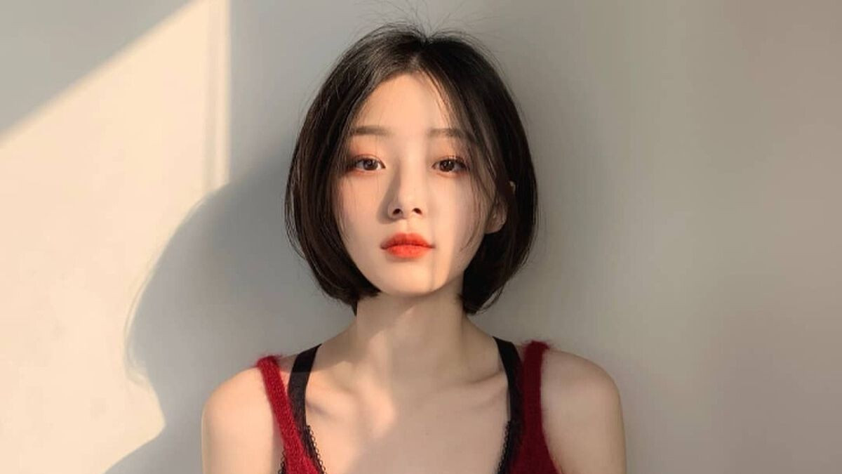 Tóc ngắn lỡ ngang vai kiểu lob thanh lịch