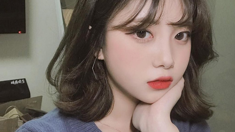 Tóc ngắn mái thưa Hàn Quốc giúp gương mặt thanh tú