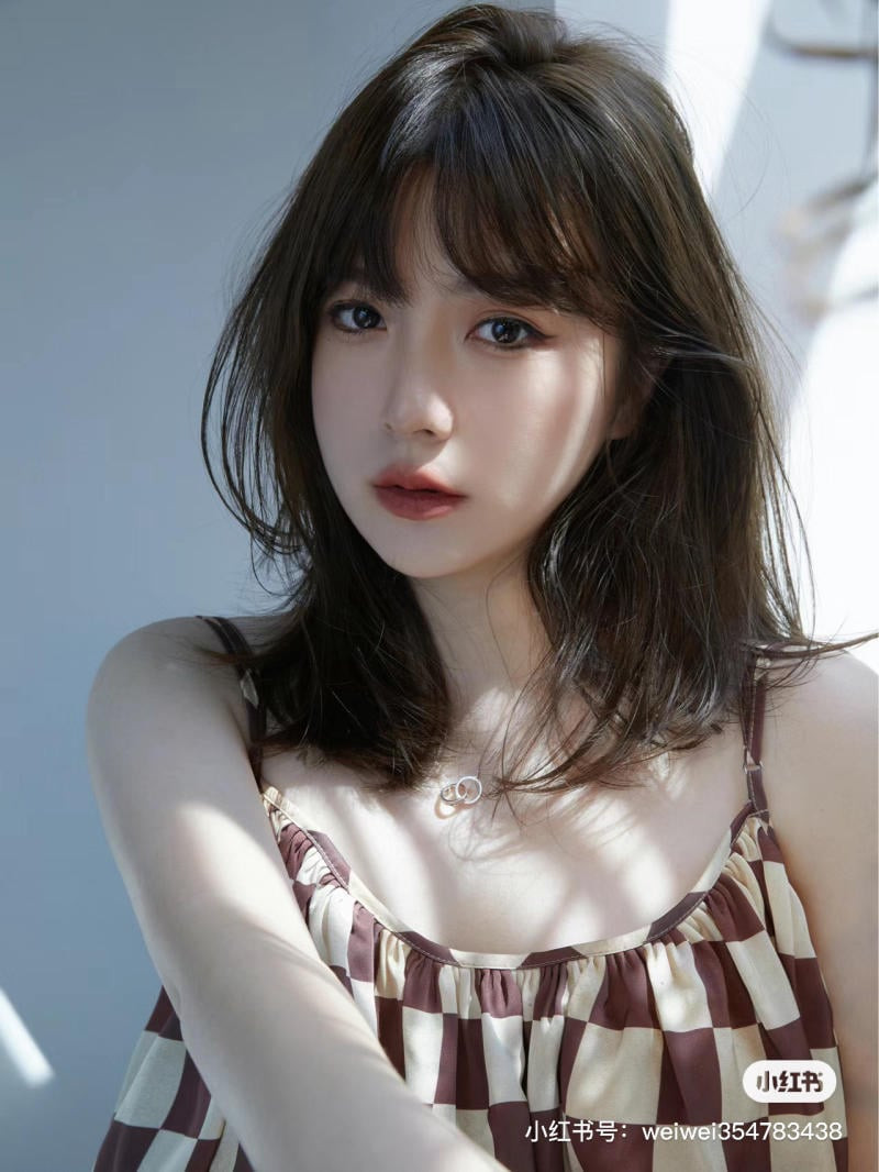 tóc ngắn tới vai cụp chữ C