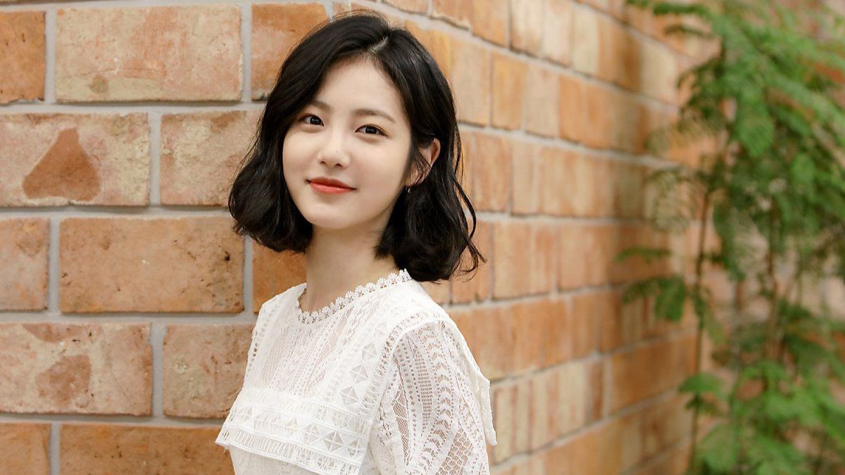 Tóc ngang vai không mái cá tính