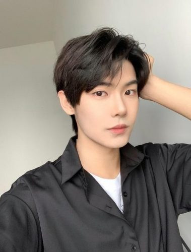 Tóc Side Part sành điệu cho mặt vuông tròn