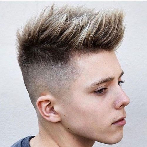 Tóc vuốt dựng lịch lãm cho mặt vuông tròn