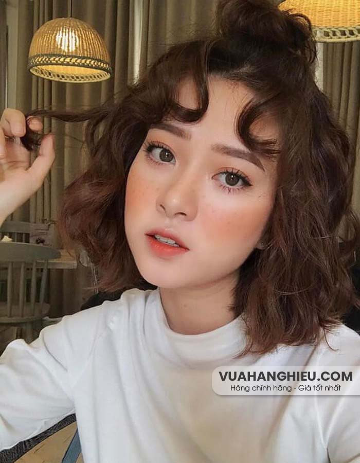 Vẻ đẹp ngọt ngào của kiểu tóc dài uốn gợn sóng nhỏ