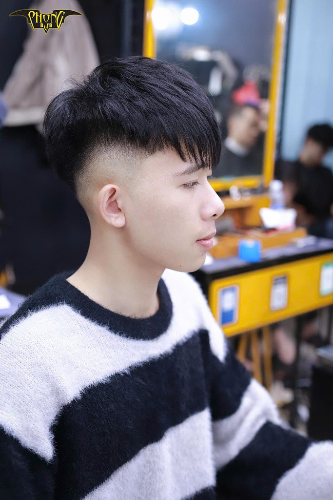 Khám Phá **Kiểu Tóc Layer Bung** - Xu Hướng Đỉnh Cao Giới Trẻ