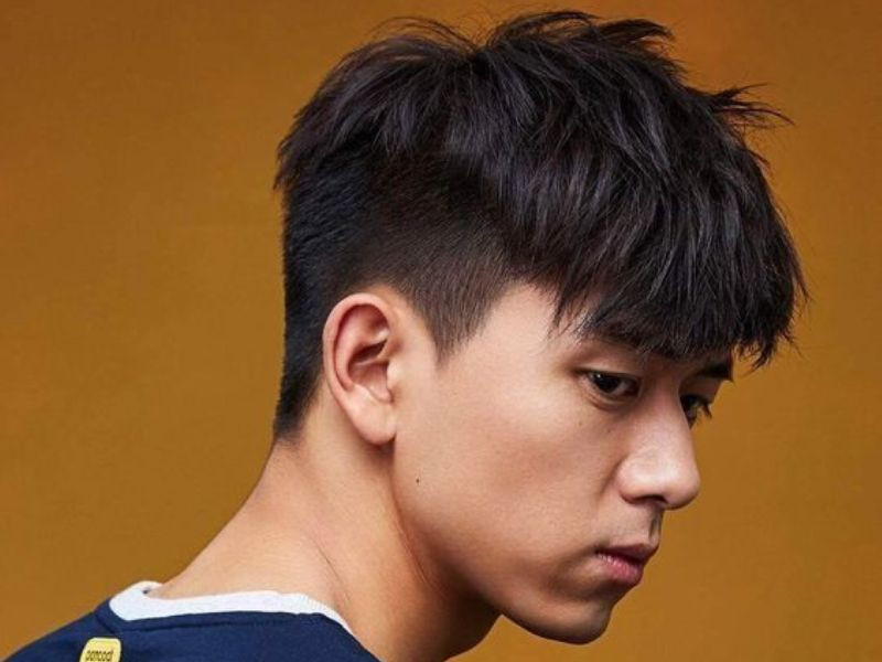 Angular Fringe truyền thống mang lại vẻ ngoài lãng tử và phóng khoáng