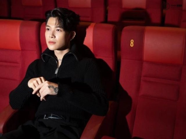 Anh Tú với kiểu tóc side part 7/3 mái dấu phẩy lịch lãm