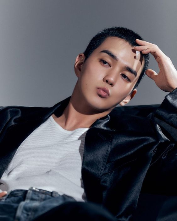 Buzz Cut hiện đại, dễ chăm sóc cho mặt dài