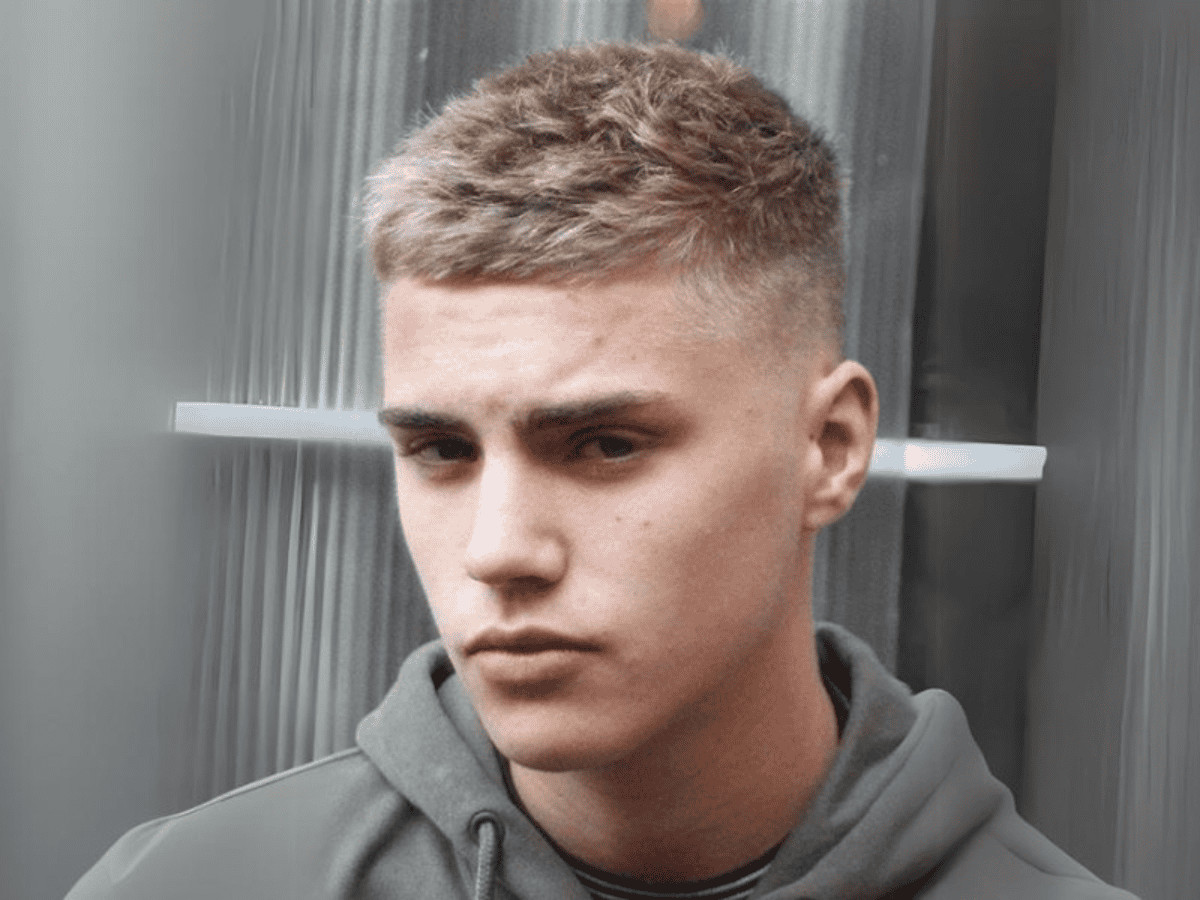 Crew Cut là lựa chọn phù hợp cho những bạn muốn kiểu tóc đơn giản, dễ chăm sóc mà vẫn trẻ trung