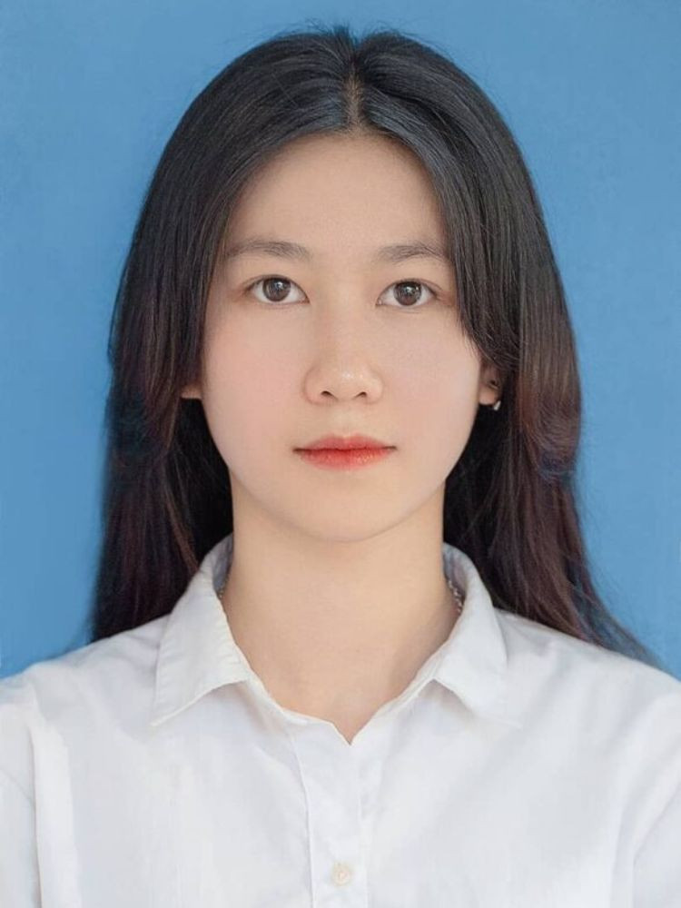 Gương mặt trang điểm nhẹ nhàng tự nhiên chụp ảnh căn cước
