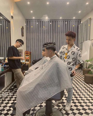 Kiểu tóc fade sành điệu tại T.B BarberShop Thanh Hóa
