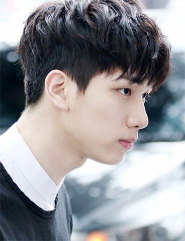 Kiểu tóc hói chữ m nam layer hiện đại