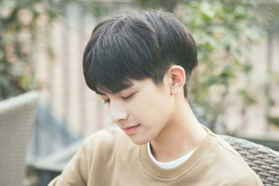 Kiểu tóc layer nam học sinh mái bằng