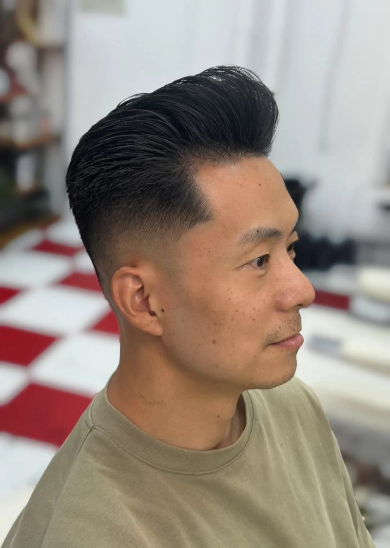 Kiểu tóc nam thủy quân lục chiến Pompadour lịch lãm