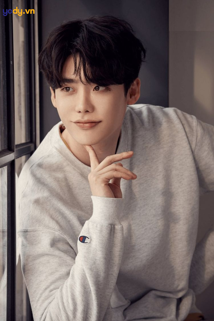 Kiểu tóc nam uốn side part rủ nhẹ nhàng