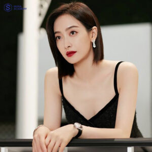 Kiểu tóc ngắn ép thẳng sang trọng đi tiệc cưới