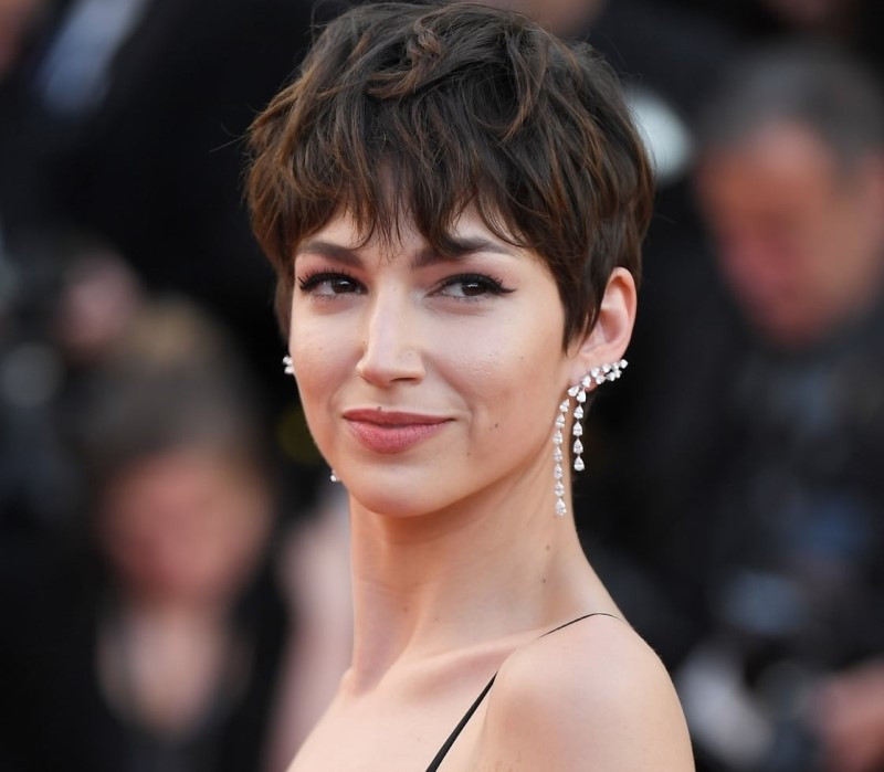 Kiểu tóc Pixie cá tính cho tóc xoăn tự nhiên