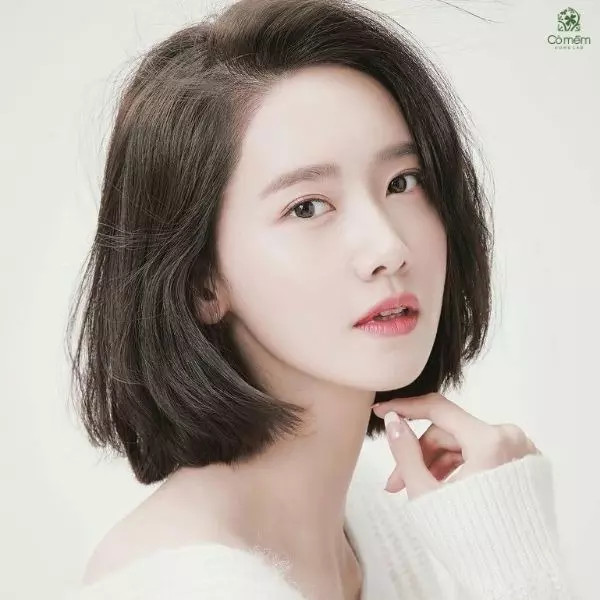 kiểu tóc rẽ ngôi cho phụ nữ trung niên