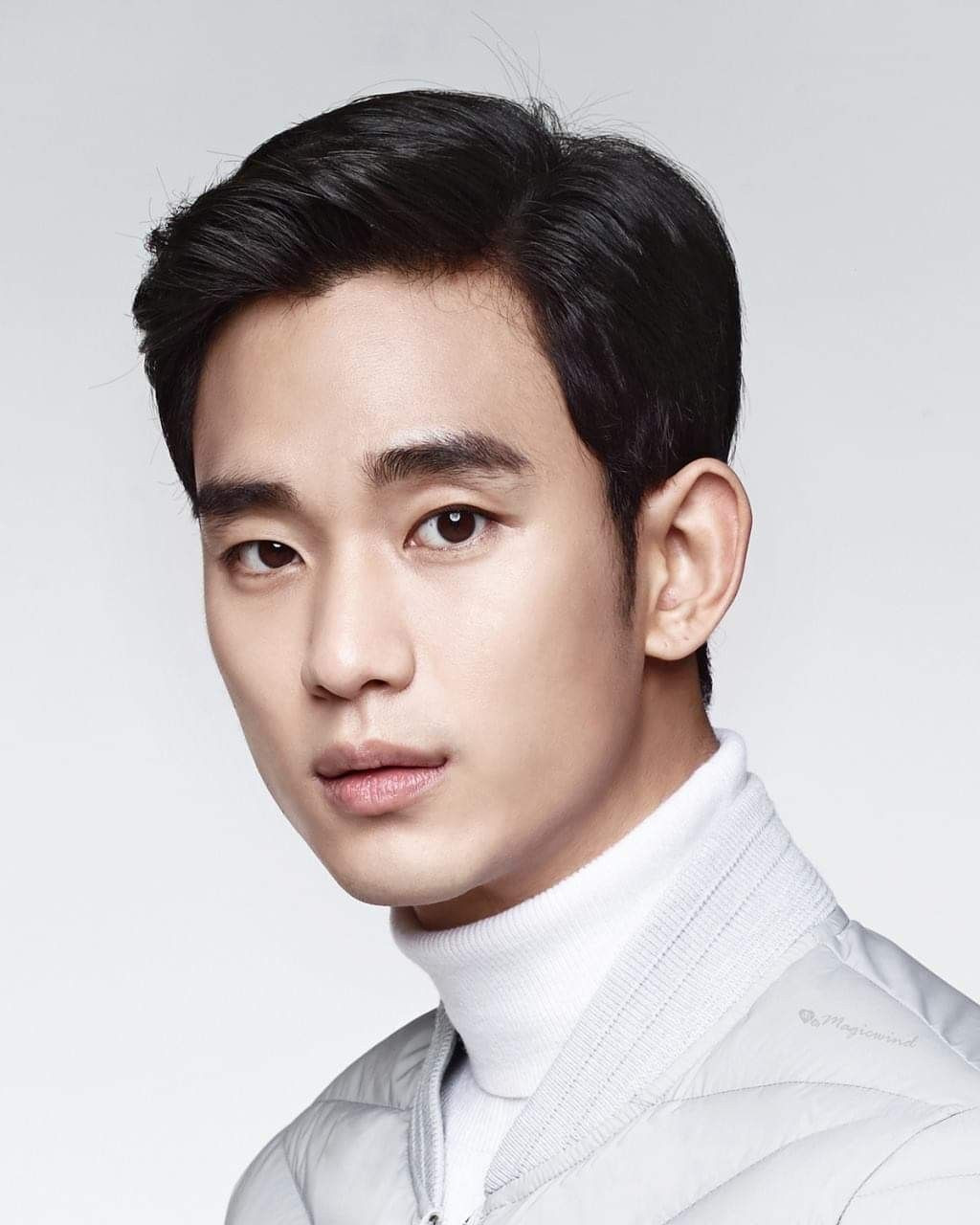 Kiểu tóc Side Part chải ngược kết hợp fade