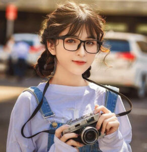 Kiểu tóc tết hai bên dễ thương và nổi bật