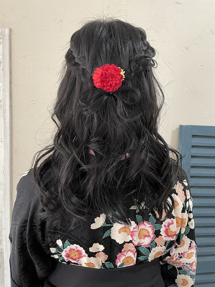 Kiểu tóc tết ruy băng nửa đầu mềm mại cho kimono