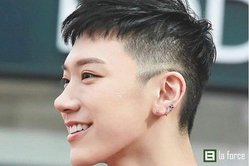 Kiểu tóc Textured Crop nam mặt chữ điền năng động