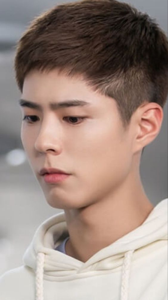 Mẫu tóc Caesar Cut texture cuốn hút