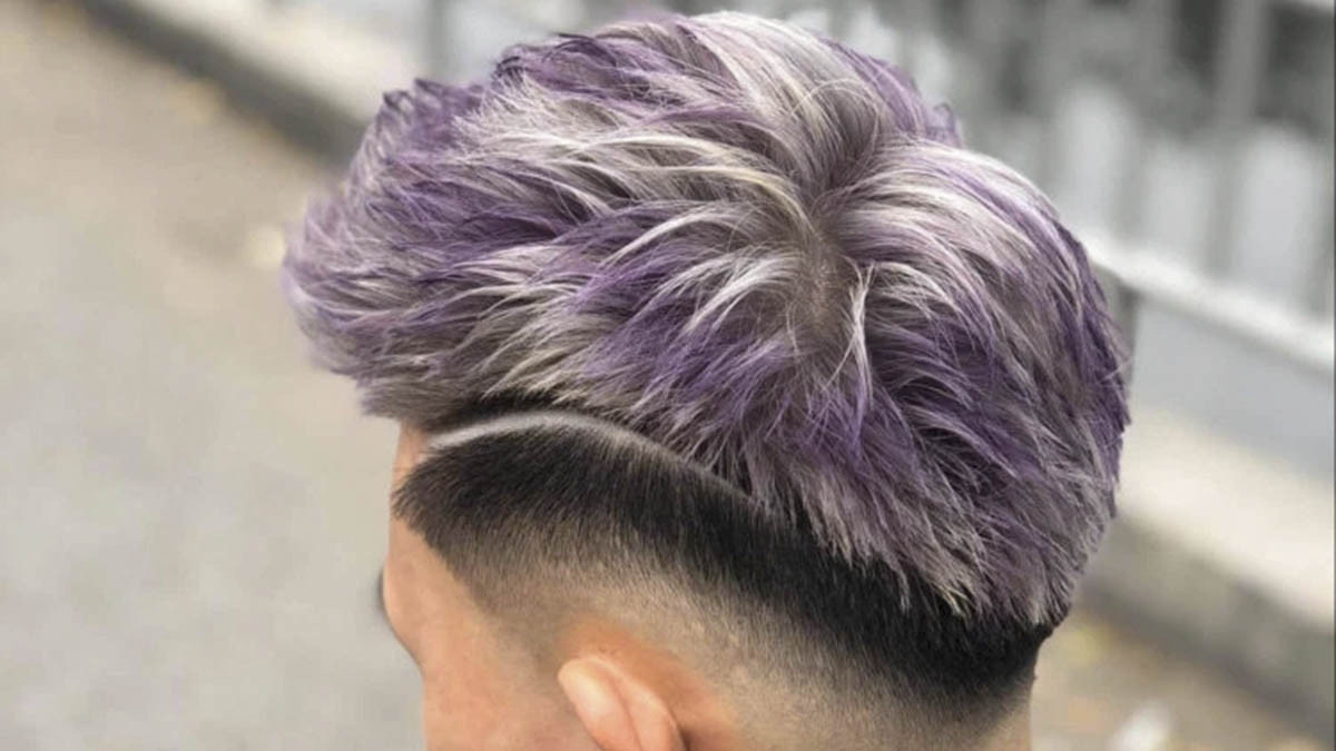 Nhuộm highlight tóc ngắn nam với sự pha trộn hai tông màu nổi bật