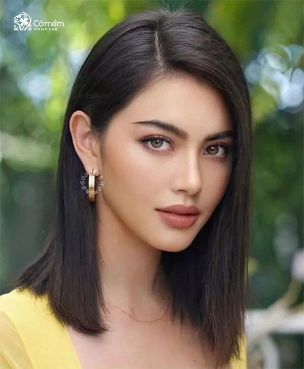 Nữ giới tóc thẳng tự nhiên, mái tóc khỏe và mượt mà, phù hợp với những nàng yêu thích vẻ đẹp thuần khiết