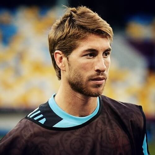 Sergio Ramos lịch lãm với kiểu tóc side part gọn gàng, thanh lịch