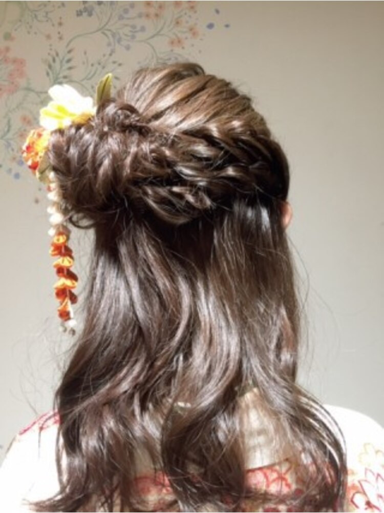 Tóc búi nửa đầu chignon sang trọng phối cùng kimono