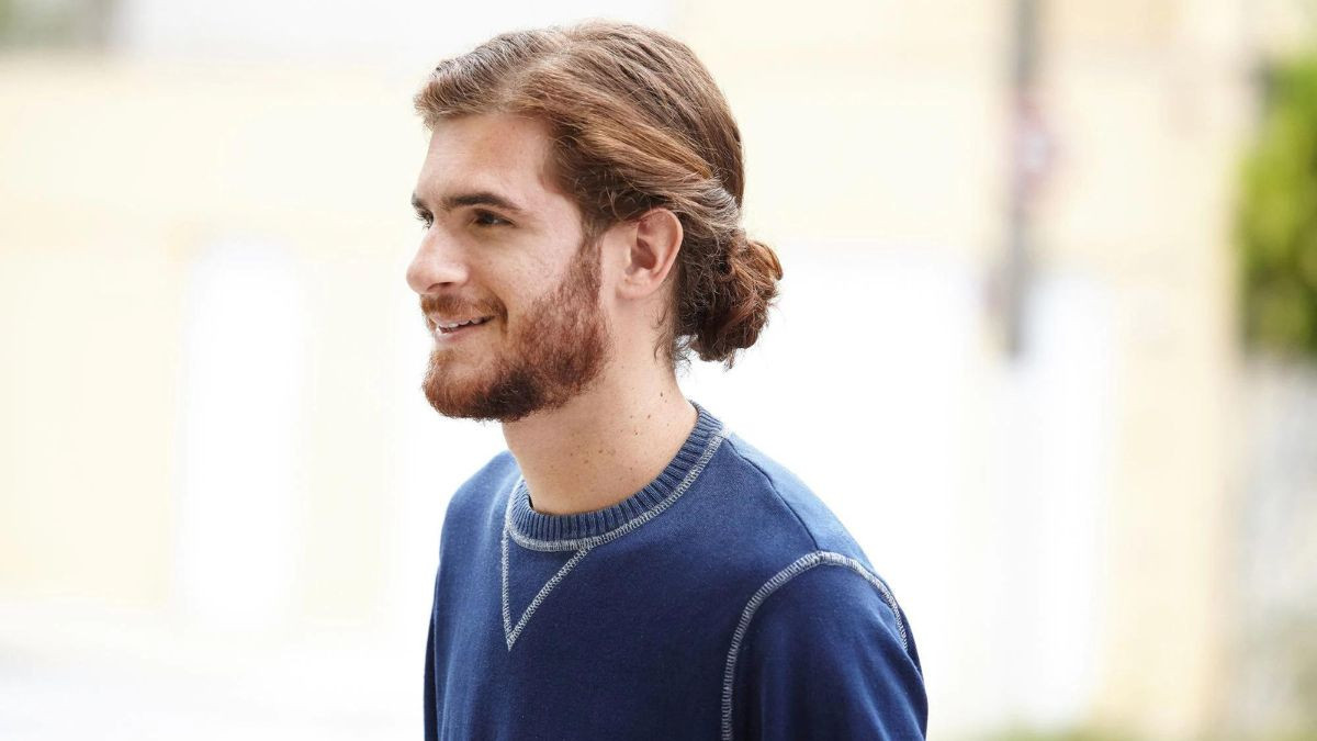 Tóc buộc nam uốn xoăn phá cách