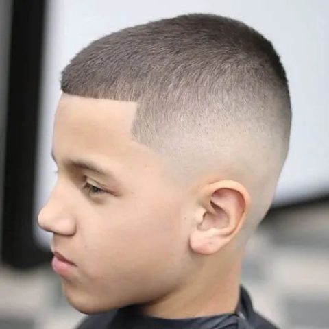 Tóc Buzz Cut gọn gàng cho bé trai