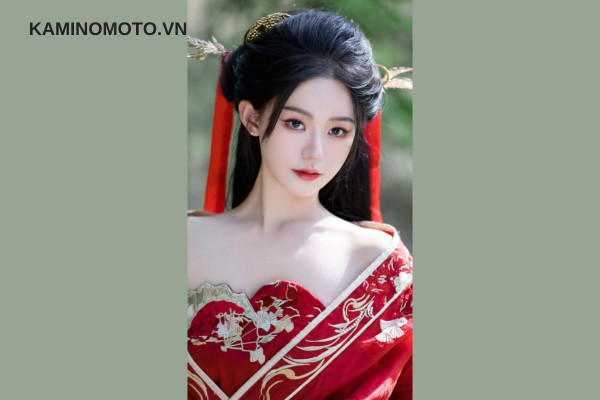 Tóc cô gái Giang Hồ mạnh mẽ