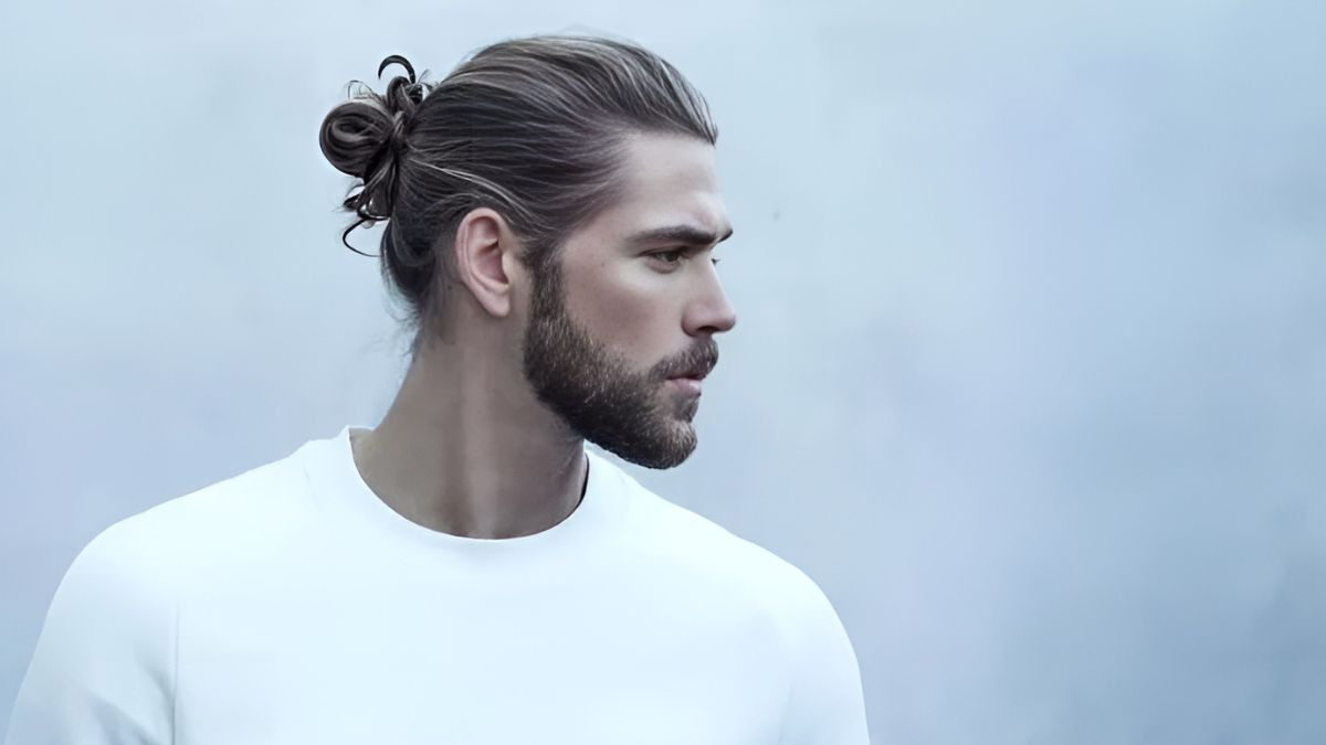 Tóc cột nam Man Bun mạnh mẽ
