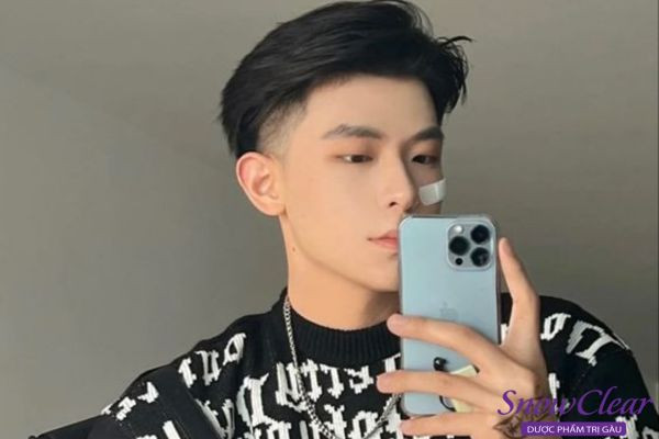 Tóc Ivy League ngắn undercut