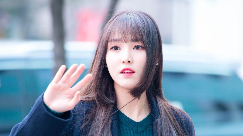 Tóc ngắn nên tránh cho mặt tròn, không nên chọn tóc mái bằng dày