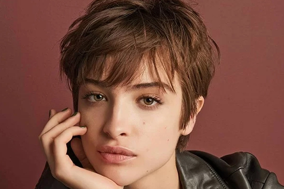 Tóc pixie tỉa layer làm mềm đường nét, bồng bềnh