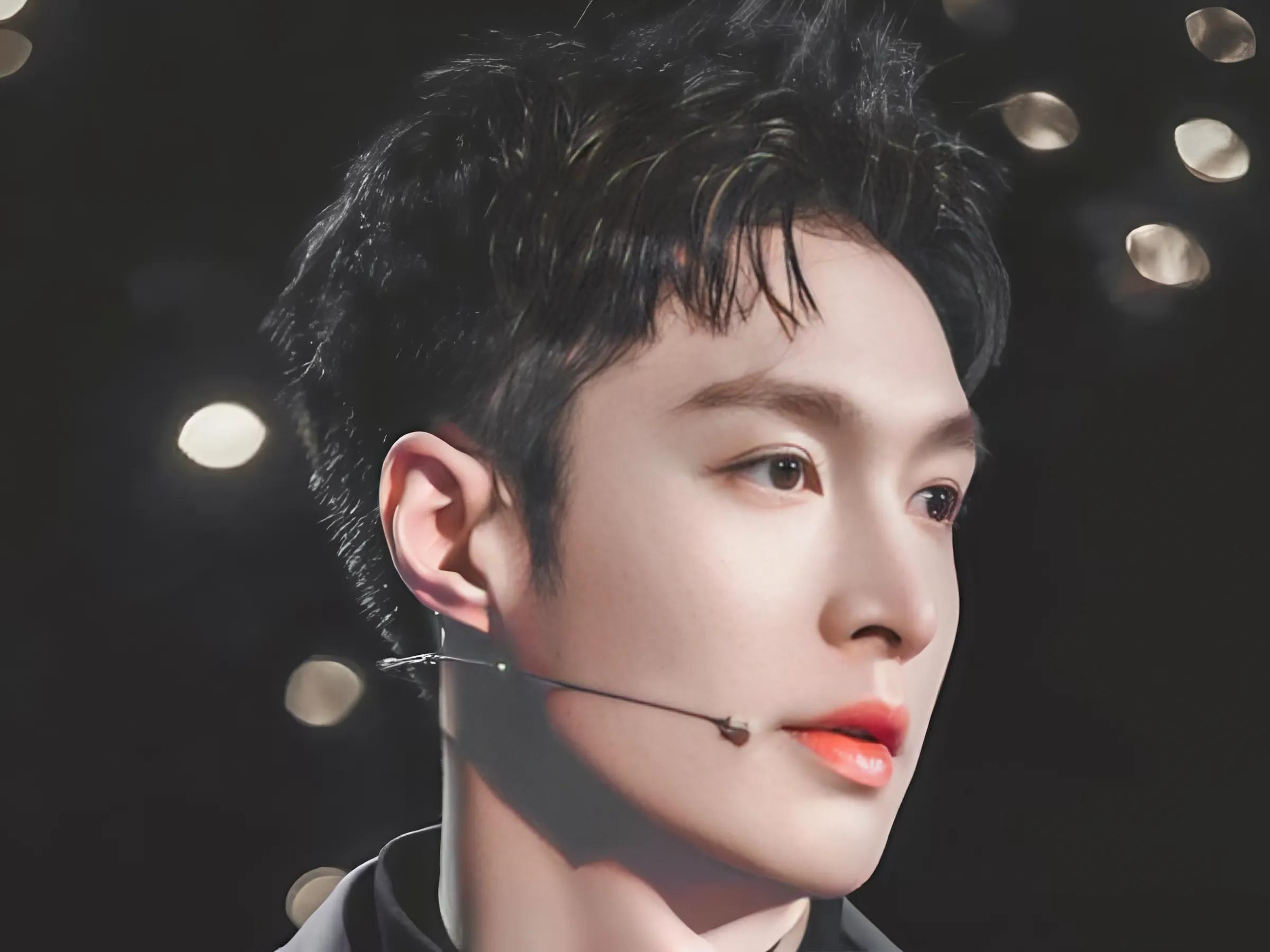 Undercut Quiff Textured với các lớp tóc tạo độ bồng bềnh tự nhiên