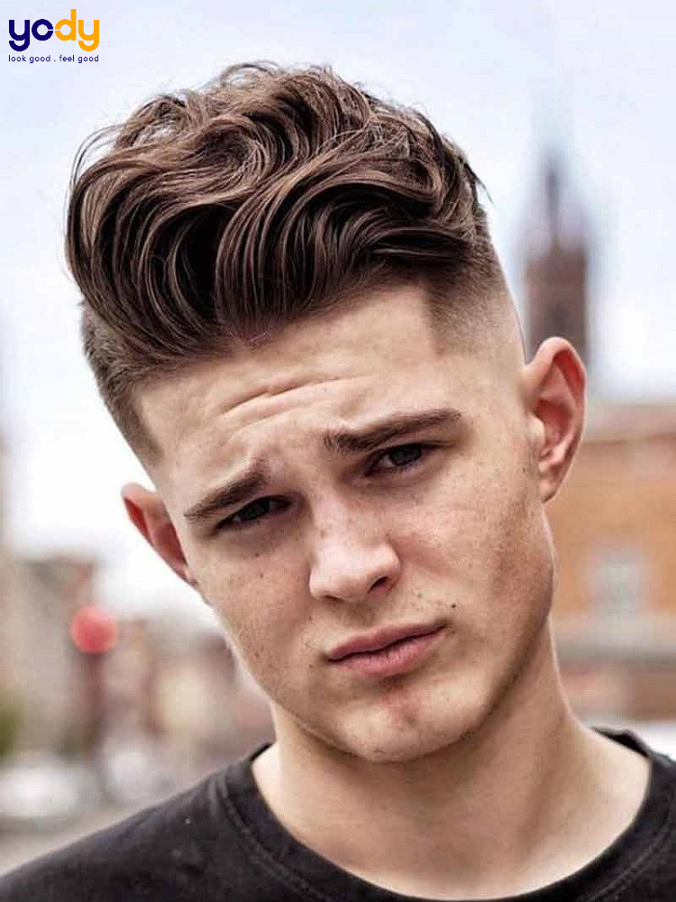 Undercut uốn sóng trẻ trung, năng động cho gương mặt tròn