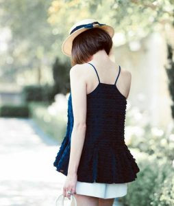 Vẻ đẹp thanh lịch của mái tóc ngắn ngang vai, được uốn phồng tự nhiên