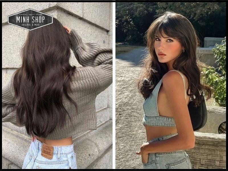 Cô gái với mái tóc dài uốn gợn sóng mềm mại tạo nên vẻ ngoài quyến rũ