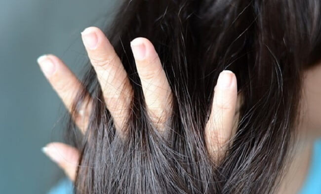 Tạo kiểu tóc ngắn bằng sản phẩm tạo kiểu